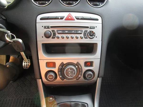 Peugeot 308 1,6-88KW-KOUENV ČR-POHON "LPG" - foto 13