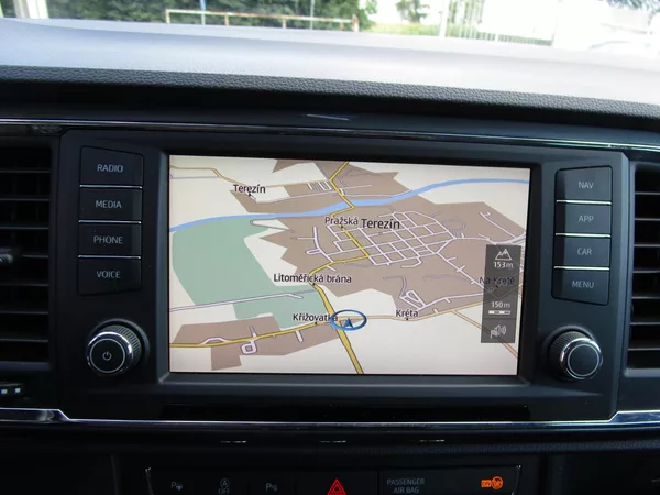 Seat Ateca 1,6TDI-85KW-NOVÁ STK - foto 13