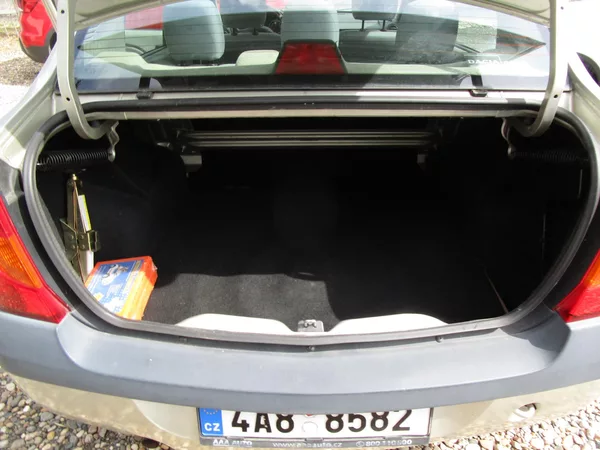 Dacia Logan 1,4-55W-KOUPENA V ČR - foto 6
