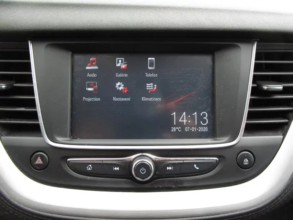 Opel Grandland X 1,2-96KW- KOUPEN V ČR+ROZVODY - foto 11