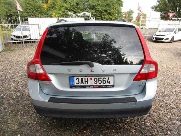 Volvo V70 2,4D-136KW - foto 4