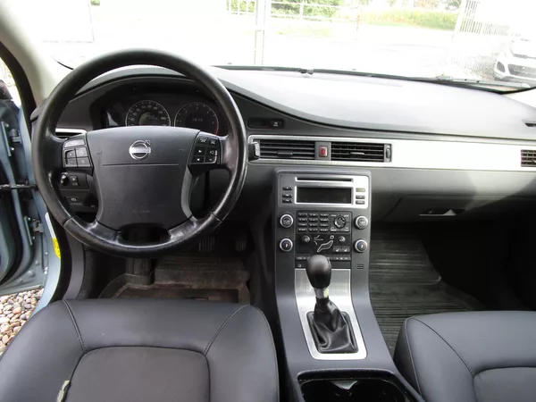 Volvo V70 2,4D-136KW - foto 7