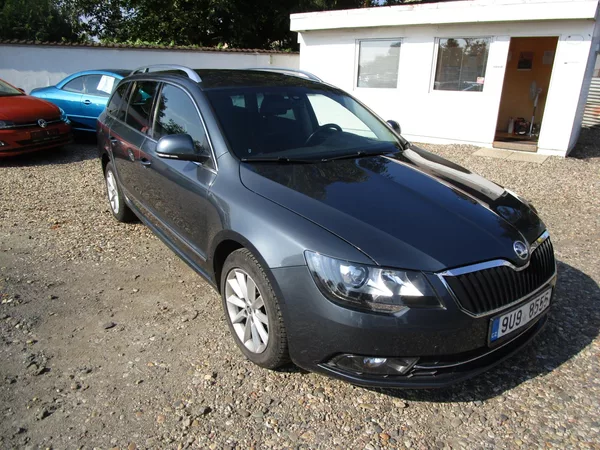 Škoda Superb 1,6TDI-77KW-NOVÝ OLEJ