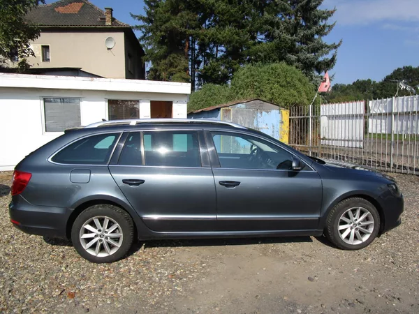 Škoda Superb 1,6TDI-77KW-NOVÝ OLEJ - foto 5