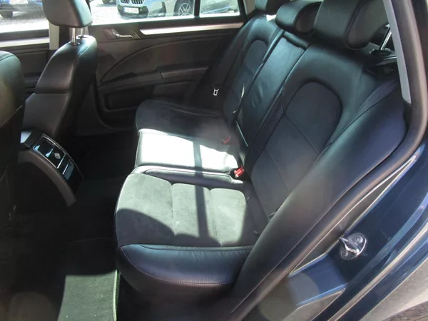 Škoda Superb 1,6TDI-77KW-NOVÝ OLEJ - foto 9