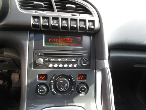 Peugeot 3008 1,6-115KW-NOVÉ KOTOUČE+BATERIE - foto 11