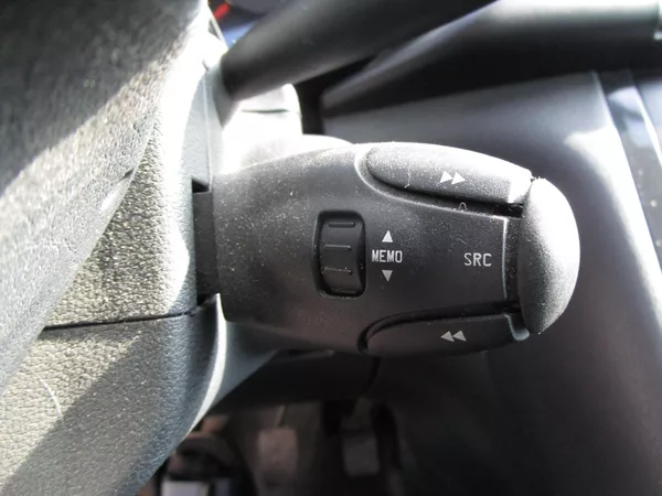 Peugeot 3008 1,6-115KW-NOVÉ KOTOUČE+BATERIE - foto 13