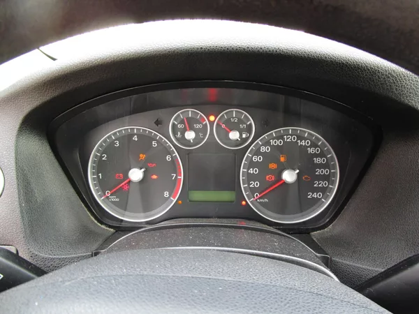 Ford Focus 1,6-74KW-1.MAJITEL-KOUPEN V ČR - foto 10