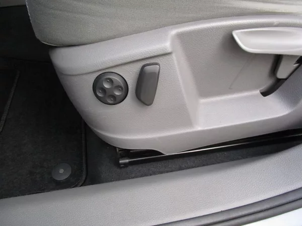Seat Alhambra 2,0TDI-103KW-NOVÁ STK+ROZVODY - foto 16
