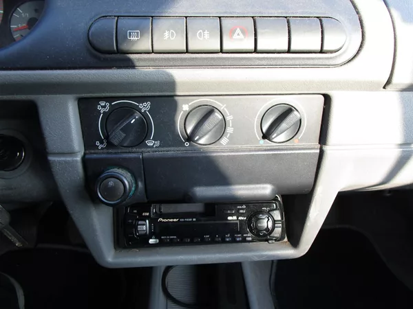 Škoda Felicia 1,3-50KW-NOVÁ STK - foto 11