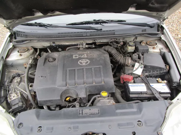 Toyota Corolla 1,4D-66KW-NOVÁ STK - foto 11