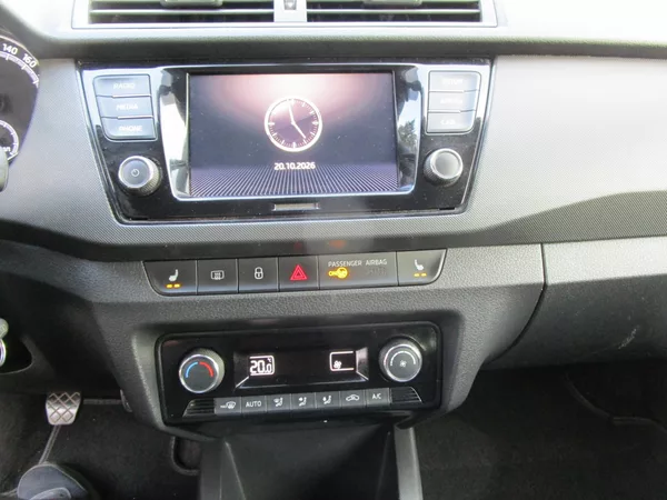 Škoda Fabia - foto 11