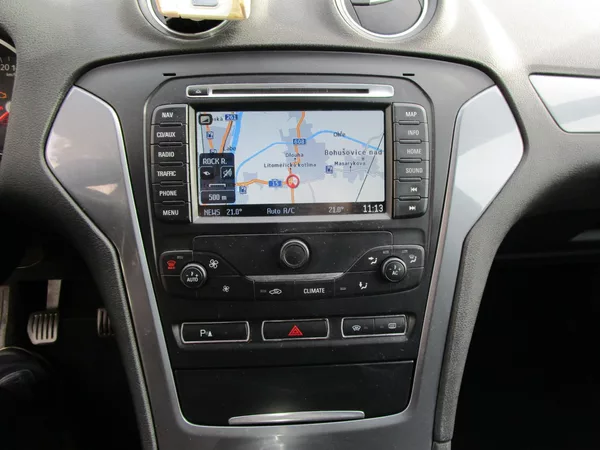 Ford Mondeo 2,0TDCI-103KW-NOVÝ OLEJ+FILTRY - foto 11