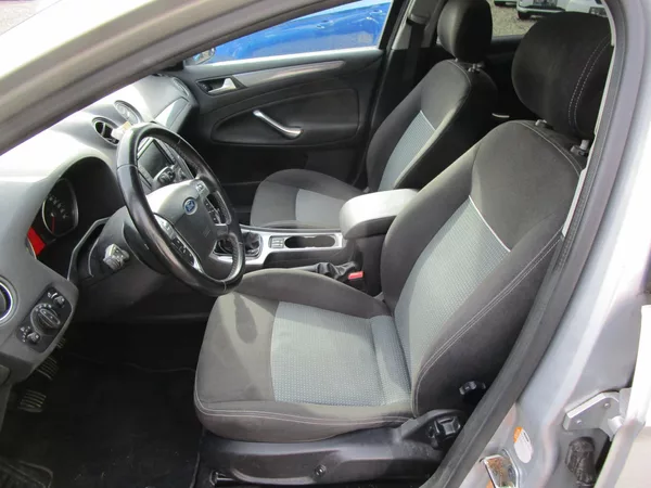 Ford Mondeo 2,0TDCI-103KW-NOVÝ OLEJ+FILTRY - foto 8