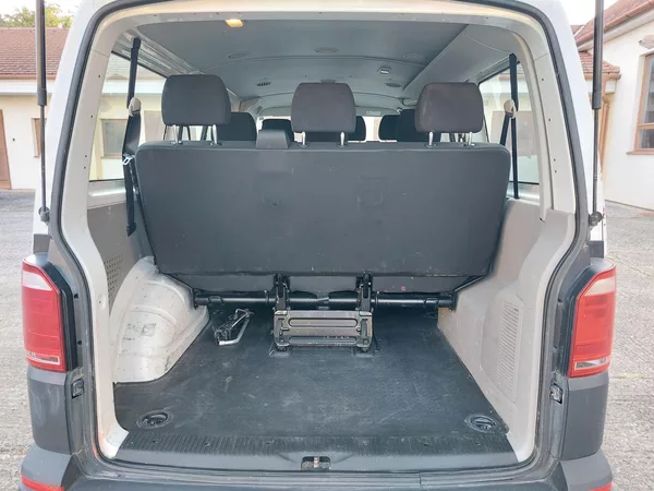 Volkswagen Transporter 2,0 TDi 75kw 9 míst - foto 17