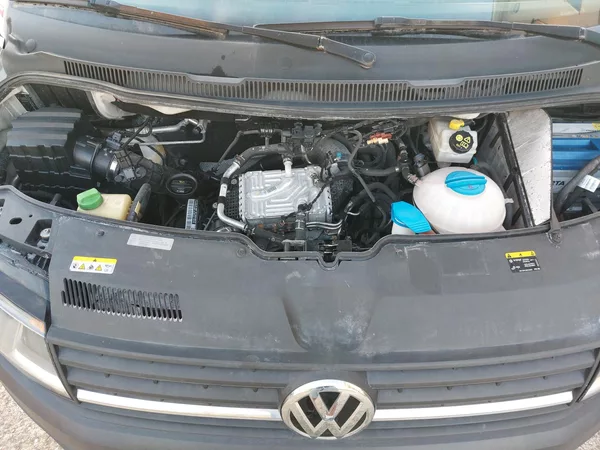 Volkswagen Transporter 2,0 TDi 75kw 9 míst - foto 18
