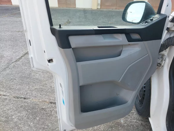 Volkswagen Transporter 2,0 TDi 75kw 9 míst - foto 9