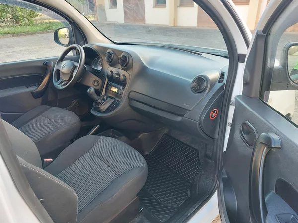 Mercedes-Benz Citan 1,5 CDi 66kw 5 míst LONG - foto 13