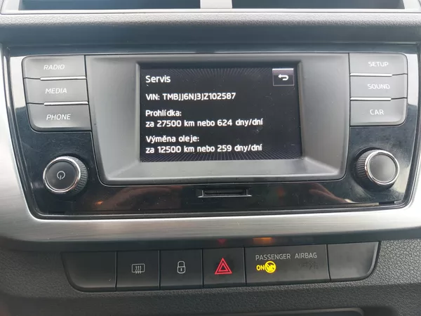 Škoda Fabia 1,4 TDi 66kw Ambition ČR 1.maj - foto 13