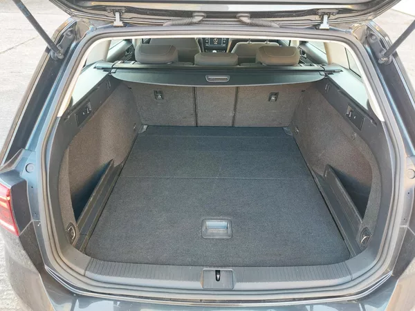Volkswagen Passat 2,0 TDi 110kw Business ČR - foto 18