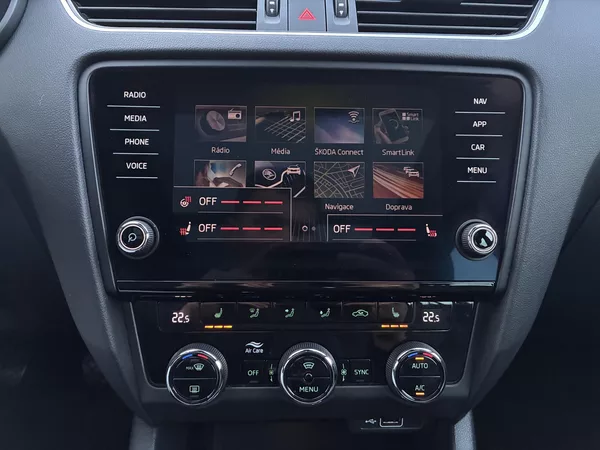 Škoda Octavia STYLE 110 kW MAX.VÝBAVA - foto 14