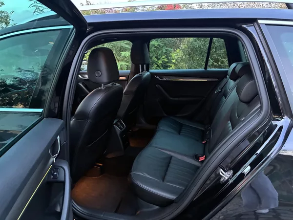 Škoda Octavia STYLE 110 kW MAX.VÝBAVA - foto 17