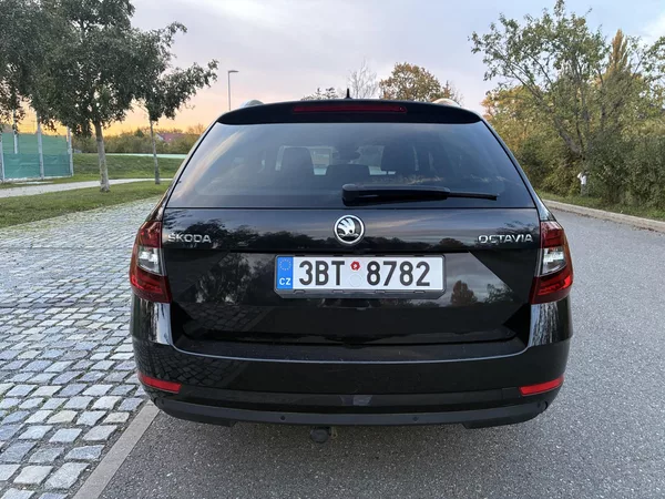 Škoda Octavia STYLE 110 kW MAX.VÝBAVA - foto 3