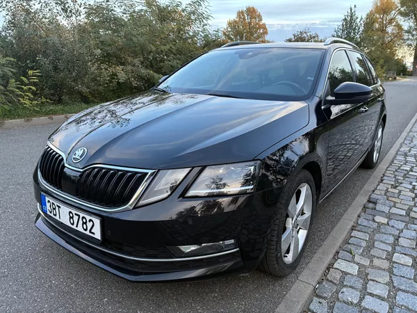 Škoda Octavia STYLE 110 kW MAX.VÝBAVA - foto 6