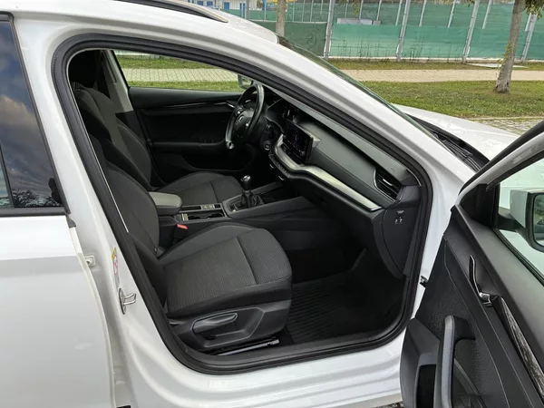 Škoda Octavia IV 2,0 TDI Ambition - foto 14