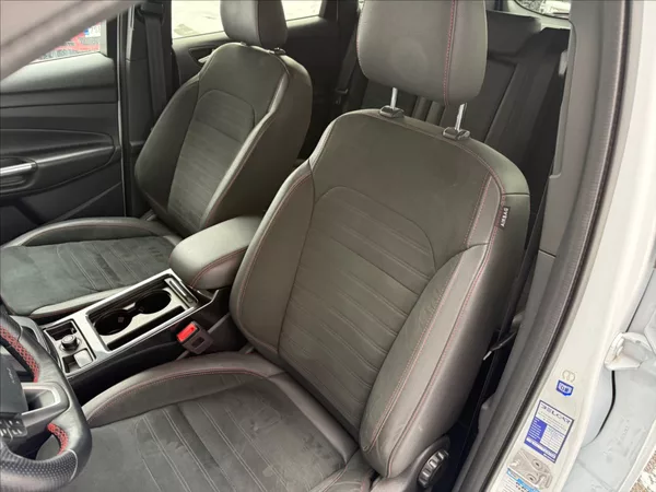 Ford Kuga 2,0 TDCi 132kW ST-line AT AWD - foto 11