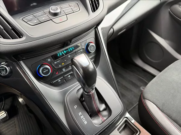 Ford Kuga 2,0 TDCi 132kW ST-line AT AWD - foto 17