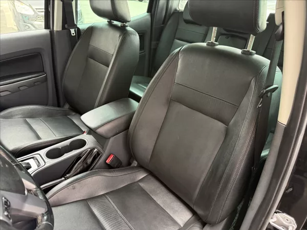 Ford Ranger 3,2 Limited,AT,po servisu! - foto 9