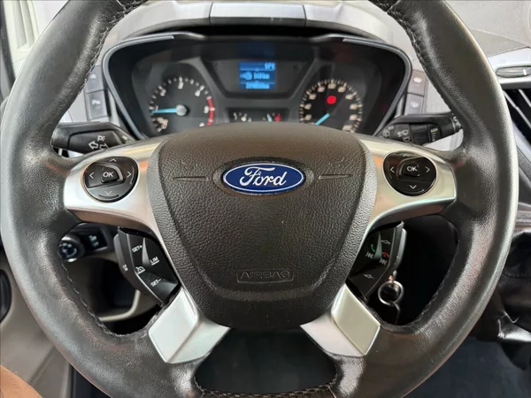 Ford Tourneo Custom 2,2 TitaniumX,114kW,1maj,po se - foto 16