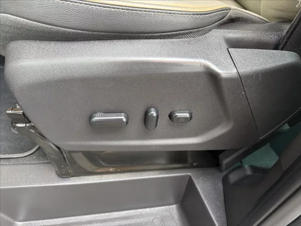 Ford Tourneo Custom 2,2 TitaniumX,114kW,1maj,po se - foto 18