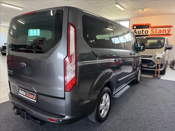 Ford Tourneo Custom 2,2 TitaniumX,114kW,1maj,po se - foto 6