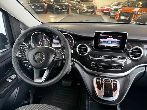 Mercedes-Benz Třídy V 2,2 V220d 8míst,LED,po servisu - foto 15