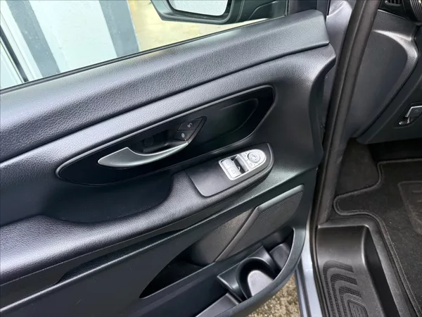 Mercedes-Benz Třídy V 2,2 V220d 8míst,LED,po servisu - foto 20