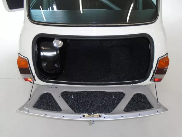 Mini Clubman 1,3 GT po kompl.renovaci! - foto 29