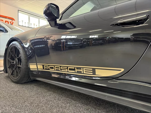Porsche 911 4,0 GT3 Touring,CZ,nový vůz - foto 26