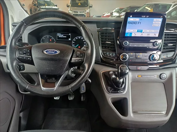 Ford Tourneo Custom 2,0 Titanium,1maj,po servisu - foto 14