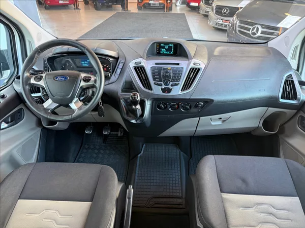 Ford Tourneo Custom 2,2 L2,Titanium, 92kW - foto 13