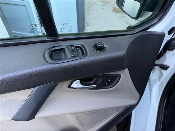 Ford Tourneo Custom 2,2 L2,Titanium, 92kW - foto 17