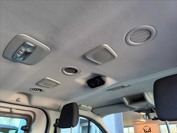 Ford Tourneo Custom 2,2 L2,Titanium, 92kW - foto 18