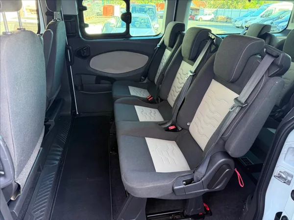 Ford Tourneo Custom 2,2 L2,Titanium, 92kW - foto 19