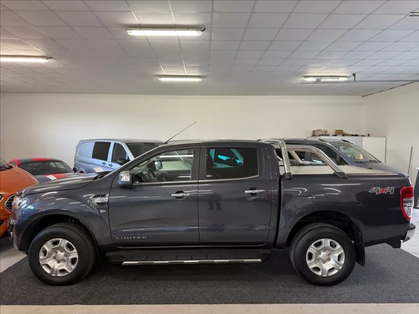 Ford Ranger 3,2 Limited,1maj,man,po servis - foto 3