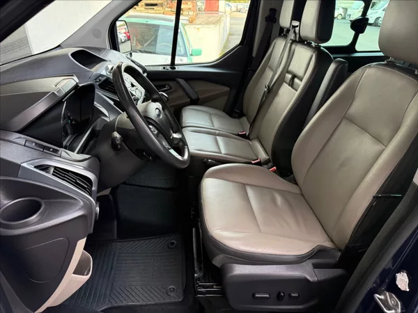 Ford Tourneo Custom 2,2 TitaniumX,114kW,velký serv - foto 11