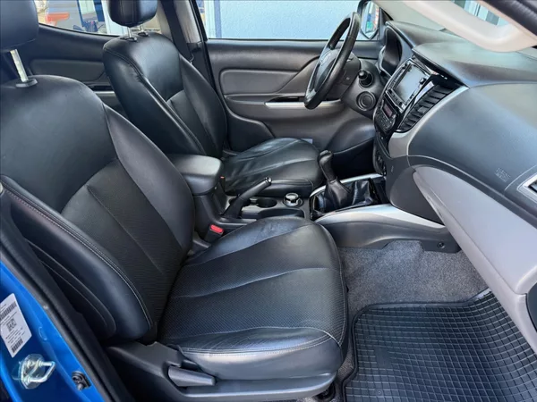 Mitsubishi L200 2,4 Di-D 133kW,4WD,Hardtop,1ma - foto 12