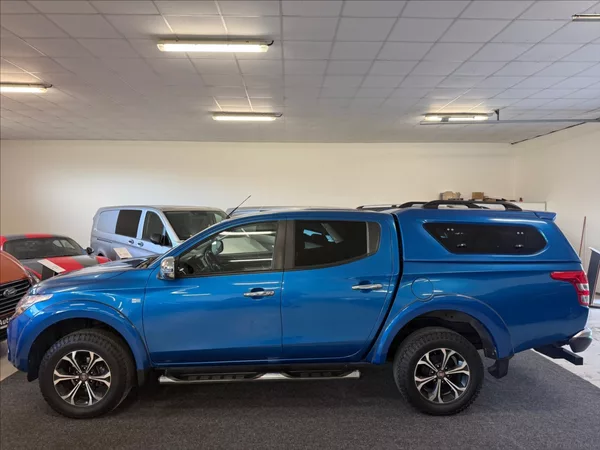 Mitsubishi L200 2,4 Di-D 133kW,4WD,Hardtop,1ma - foto 3