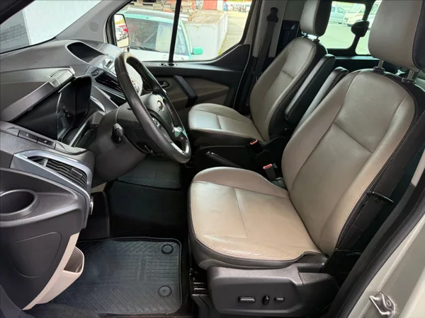 Ford Tourneo Custom 2,2 TitaniumX,92kW,po servisu - foto 11