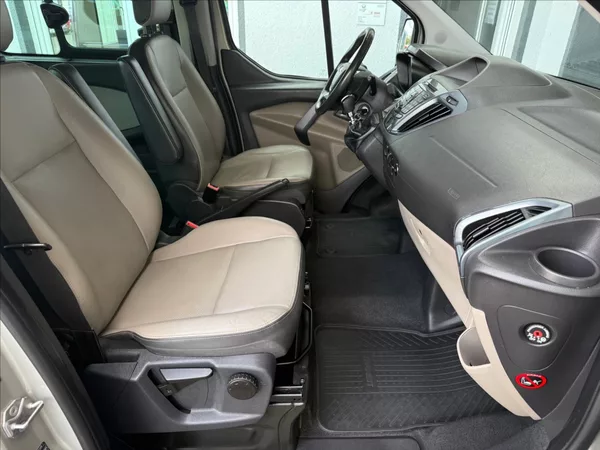 Ford Tourneo Custom 2,2 TitaniumX,92kW,po servisu - foto 12